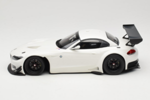 BMW Z4 GT3 E89 Blanc Minichamps 1:18 151122301 Métal — image 3 sur 6