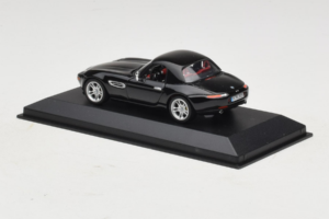 BMW Z8 Noir Hardtop Minichamps 1:43 BMW018 Métal — image 3 sur 4