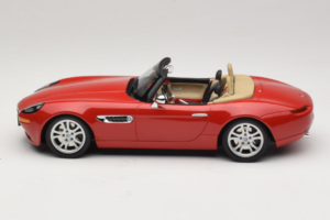 BMW Z8 Rouge Minichamps 1:18 155024230 Métal — image 3 sur 6