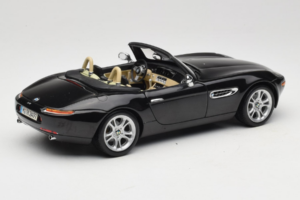 BMW Z8 Noir Kyosho 1:18 80439411729 Métal — image 3 sur 9