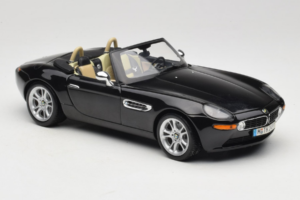 BMW Z8 Noir Kyosho 1:18 80439411729 Métal — image 7 sur 9