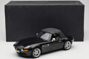 BMW Z8 Noir Kyosho 1:18 80439411729 Métal — image 8 sur 9