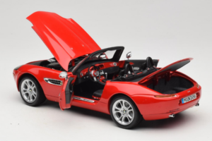 BMW Z8 Rouge Kyosho 1:18 80439411730 Métal — image 6 sur 9