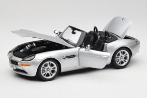 BMW Z8 E52 Cabriolet Argent Kyosho 1:18 80432411551 Métal — image 2 sur 8