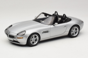 BMW Z8 Argent 007 The World Is Not Enough AUTOart 1:18 70511 Métal