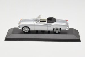 Borgward Isabella Cabriolet Argent Minichamps 1:43 400096030 Métal