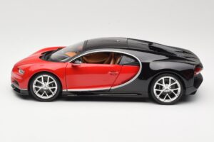 Bugatti Chiron Noir & Rouge Bburago 1:18 18-11040 Métal — image 4 sur 8