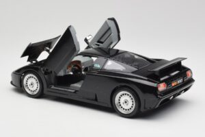 Bugatti EB110 Noir Bburago 1:18 3055 Métal — image 5 sur 8