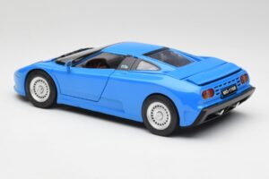 Bugatti EB110 GT Bleu Anson 1:18 30303-W Métal — image 7 sur 8