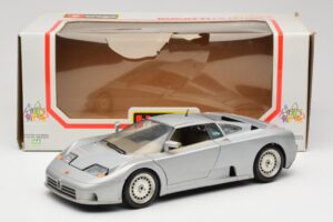 Bugatti EB110 Argent Bburago 1:18 3035-S Métal — image 8 sur 8