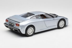 Bugatti EB110 SS Argent Anson 1:18 30303-W-M2 Métal — image 3 sur 8