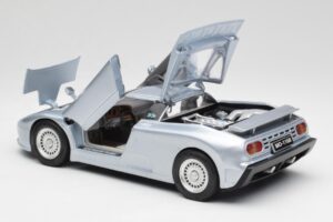 Bugatti EB110 SS Argent Anson 1:18 30303-W-M2 Métal — image 5 sur 8