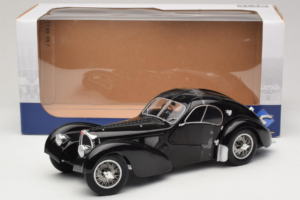 Bugatti Type 57 SC Atlantic Noir Solido 1:18 S1802101 Métal — image 6 sur 6