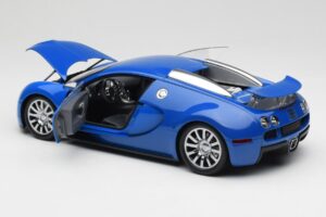 Bugatti Veyron Bleu Clair Bleu Foncé Minichamps 1:18 100110821 Métal — image 5 sur 8