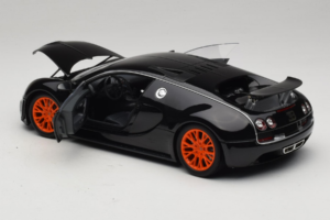 Bugatti Veyron Super Sport Black Metallic Minichamps 1:18 100110842 Métal — image 5 sur 8
