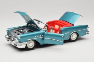 Buick Century Cabriolet Bleu Mira 1:18 6134 Métal — image 2 sur 8