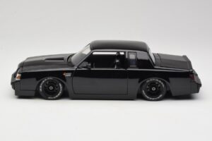 Buick Grand National Fast & Furious Noir Jada 1:18 97178 Métal — image 4 sur 8