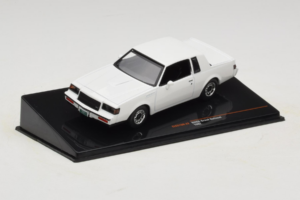 Buick Grand National Blanc IXO 1:43 CLC576N Métal — image 2 sur 4