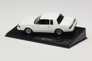 Buick Grand National Blanc IXO 1:43 CLC576N Métal — image 3 sur 4