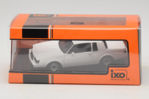 Buick Grand National Blanc IXO 1:43 CLC576N Métal — image 4 sur 4