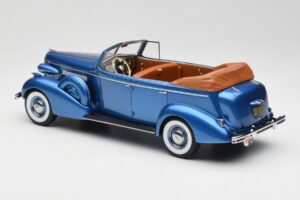 Buick Roadmaster 80-C Four Door Phaeton Blue Metallic BoS Models 1:18 BOS372 Résine — image 5 sur 6