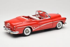 Buick Skylark Cabriolet Rouge Motormax 1:18 73129 Métal — image 3 sur 8