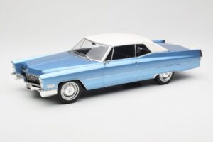 Cadillac DeVille Bleu KK-Scale 1:18 KKDC180314 Métal