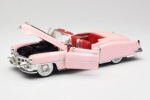 Cadillac Eldorado Rose Anson 1:18 30371 Métal — image 2 sur 8