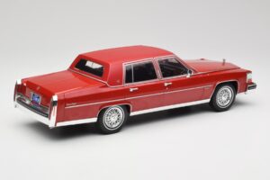 Cadillac Fleetwood Brougham Rouge Foncé Métallisé MCG 1:18 MCG18251 Métal — image 2 sur 6