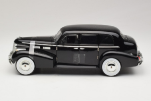 Cadillac Fleetwood Series 75 The Godfather Jada 1:18 91199 Métal — image 3 sur 6