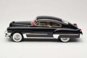 Cadillac Series 62 Club Sedanette Noir BoS Models 1:18 BOS292 Résine — image 3 sur 6