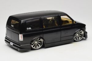 Chevrolet Astro Van Tuned Noir Jada 1:18 63122 Métal — image 3 sur 8
