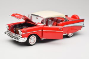 Chevrolet Bel Air Matador Rouge & India Ivoire Road Legends 1:18 92109 Métal — image 2 sur 8