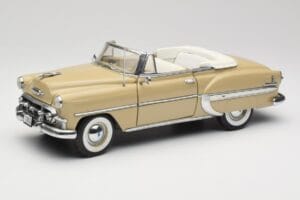 Chevrolet Bel Air Cabriolet Crème Sun Star 1:18 1623 Métal