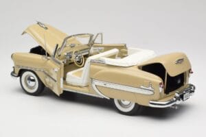 Chevrolet Bel Air Cabriolet Crème Sun Star 1:18 1623 Métal — image 5 sur 8