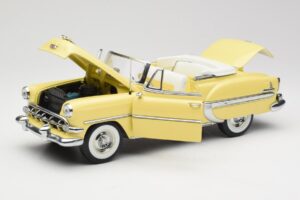 Chevrolet Bel Air Cabriolet Jaune Sun Star 1:18 1712 Métal — image 2 sur 8