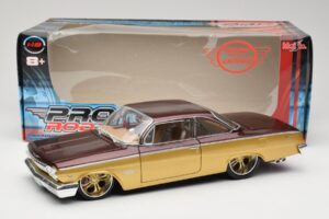 Chevrolet Bel Air Or & Marron Maisto 1:18 31064 Métal — image 8 sur 8