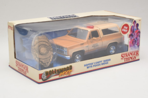 Chevrolet Blazer K5 Police Stranger Things Metals Diecast 1:24 31111-24 Métal — image 2 sur 3