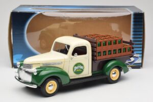 Chevrolet Brasseur Perrier Fourgonnette Vert Solido 1:18 203243 Métal — image 8 sur 8