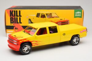 Chevrolet C2500 Silverado Pussy Wagon From Kill Bill Jaune GreenLight 1:18 19015 Métal — image 6 sur 6