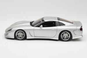 Chevrolet Callaway C12 Argent AUTOart 1:18 71011 Métal — image 4 sur 8