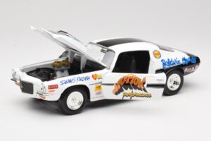 Chevrolet Camaro Baldwin-Motion ERTL 1:18 33675 Métal — image 2 sur 8