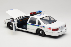 Chevrolet Caprice Canada Police UT Models 1:18 21023 Métal — image 5 sur 8