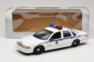 Chevrolet Caprice Canada Police UT Models 1:18 21023 Métal — image 8 sur 8