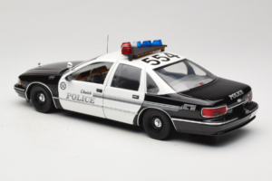 Chevrolet Caprice Glendale Police UT Models 1:18 21026 Métal — image 7 sur 8