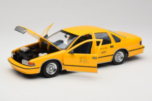 Chevrolet Caprice Taxi NYC UT Models 1:18 180142095-O1 Métal — image 2 sur 8