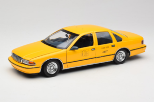 Chevrolet Caprice Taxi NYC UT Models 1:18 180142095-O1 Métal