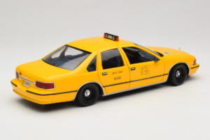 Chevrolet Caprice NYC Taxi UT Models 1:18 180142095 Métal — image 3 sur 8