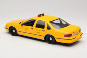 Chevrolet Caprice NYC Taxi UT Models 1:18 180142095 Métal — image 7 sur 8
