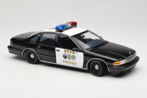 Chevrolet Caprice Californie Police UT Models 1:18 180142098 Métal — image 6 sur 8